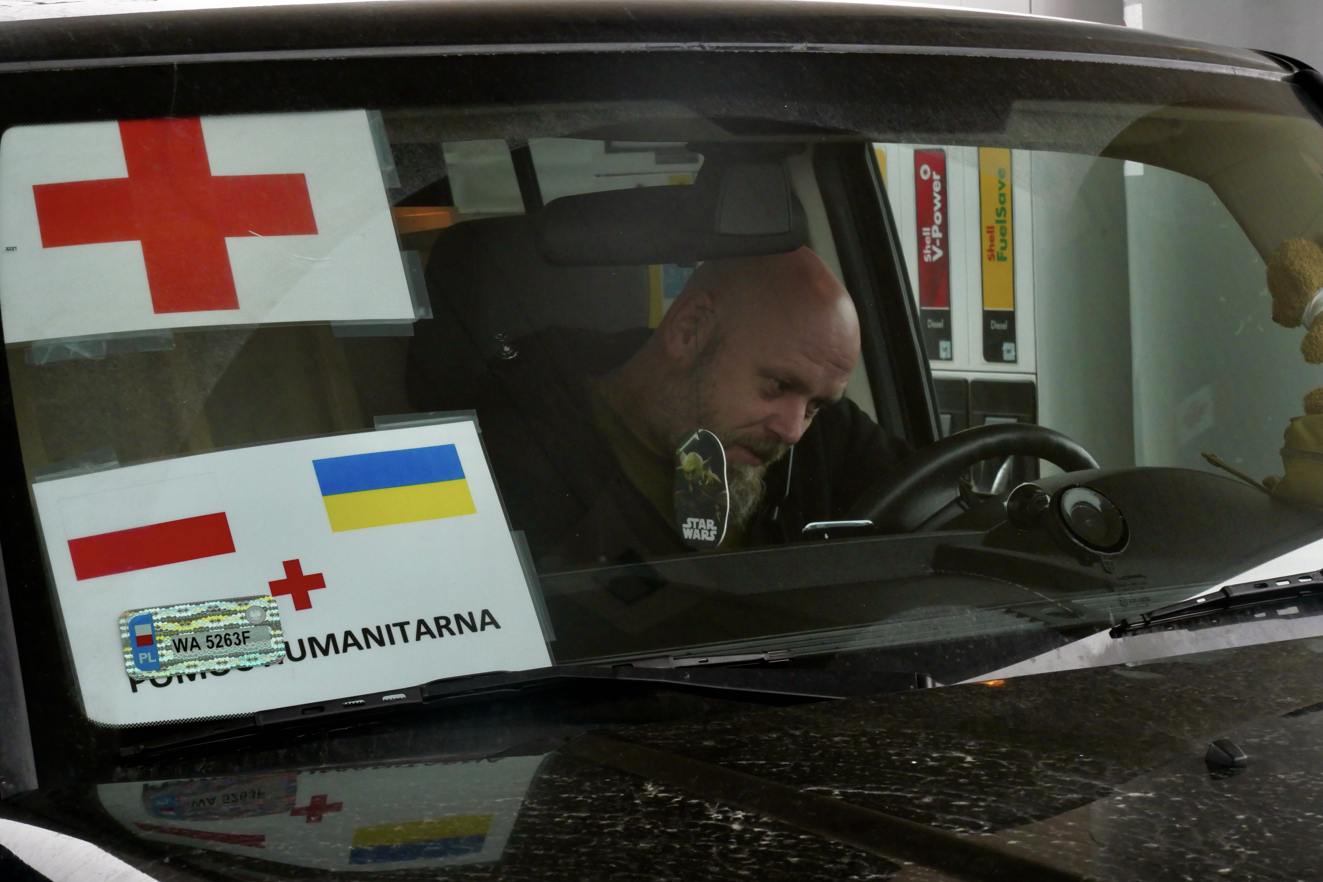 Du prêt-à-porter aux convois humanitaires : changer de vie pour aider les Ukrainiens